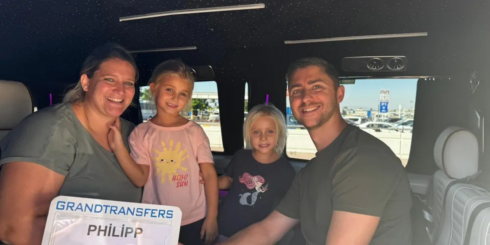 Antalya Airport to Kemer VIP Transfer Mercedes Vito luxury private shuttle service