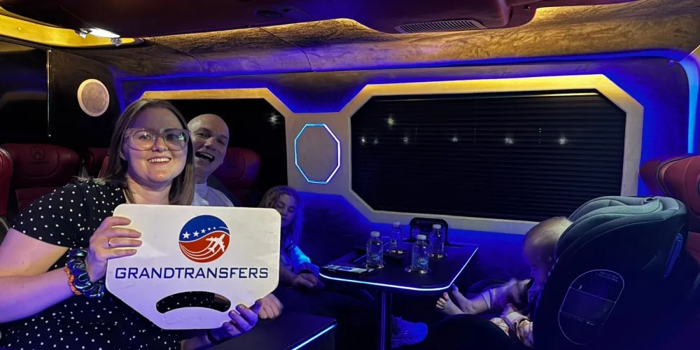 Antalya Flughafen nach Alanya VIP Transfer Mercedes Vito Luxus Privattransfer Shuttle Service