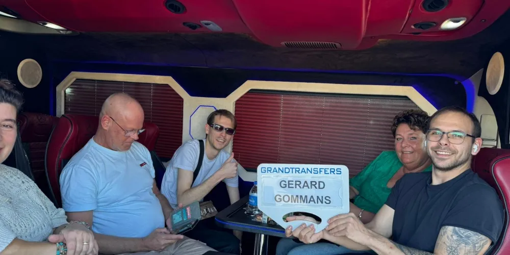 Antalya Airport to Kemer VIP Transfer Mercedes Vito luxury private shuttle service