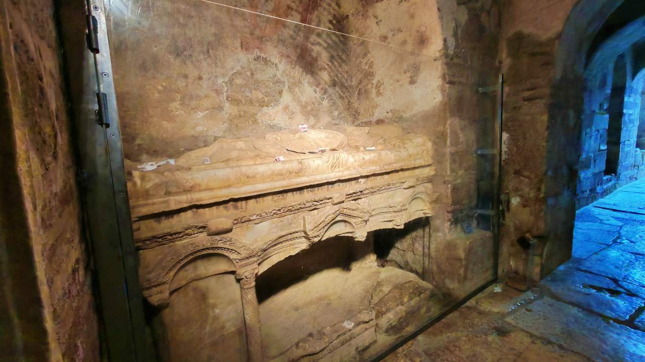 Саркофаг Святого Николая